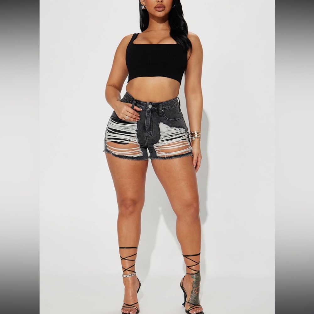 Fashion Nova black distressed denim shorts